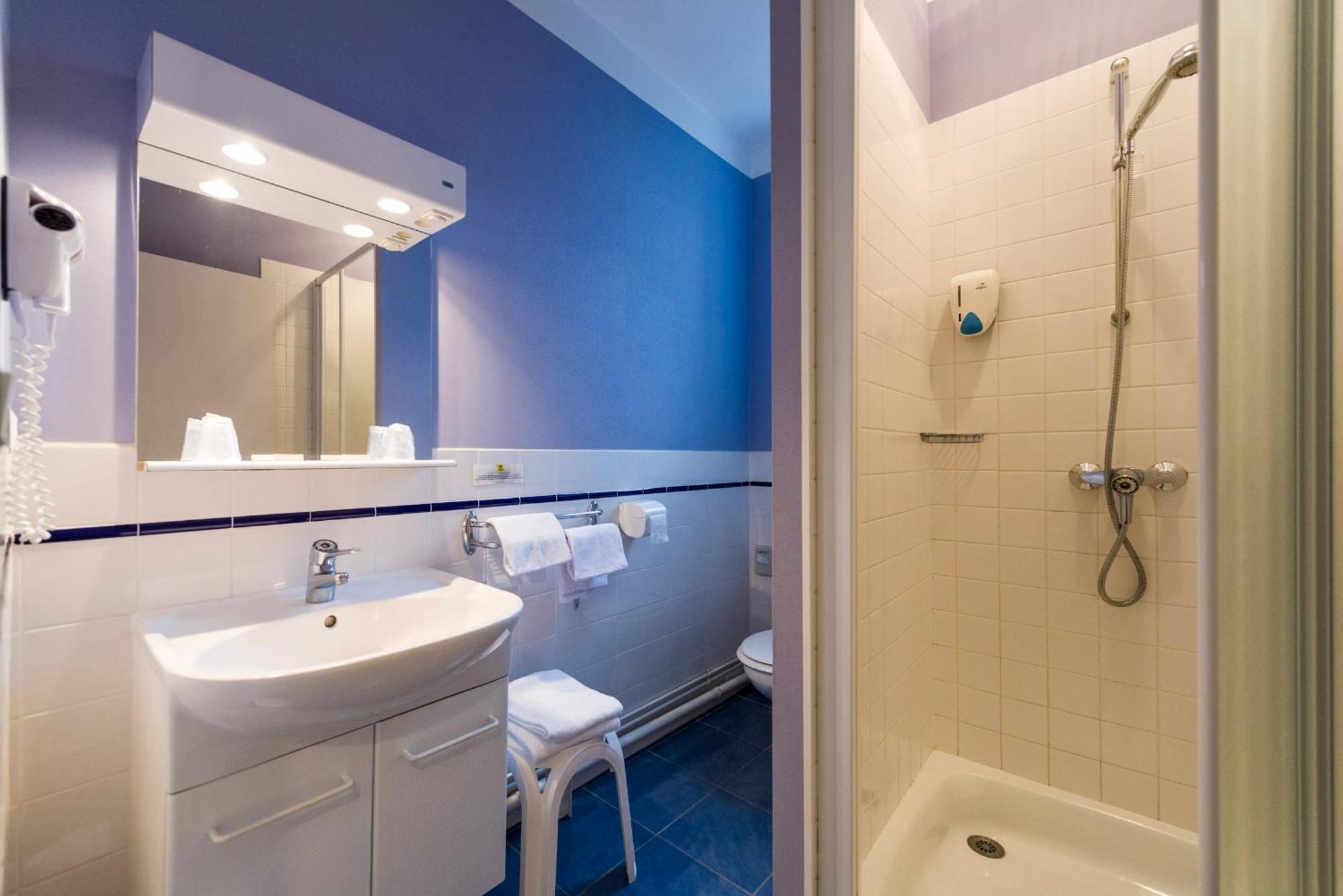 Hotel Mileade Le Domaine De La Blairie - Saumur Saint-Martin-de-la-Place الغرفة الصورة